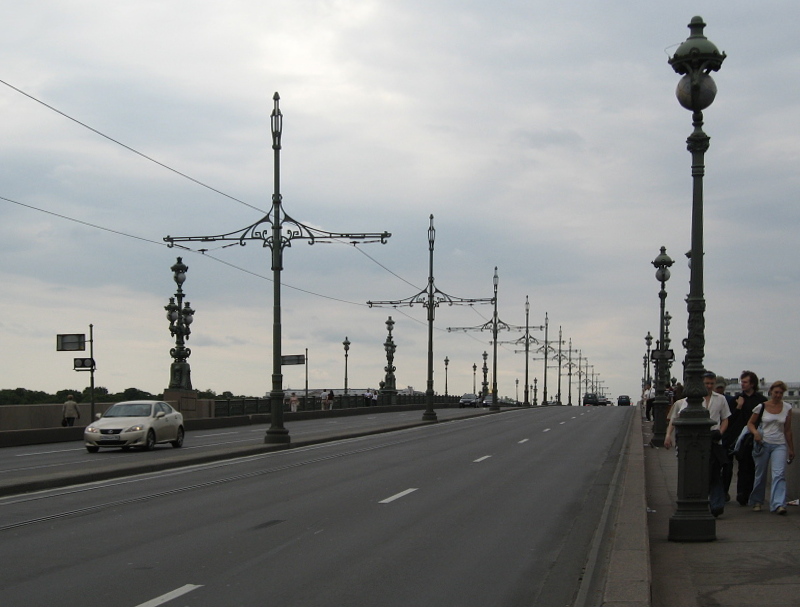 Троицкий мост